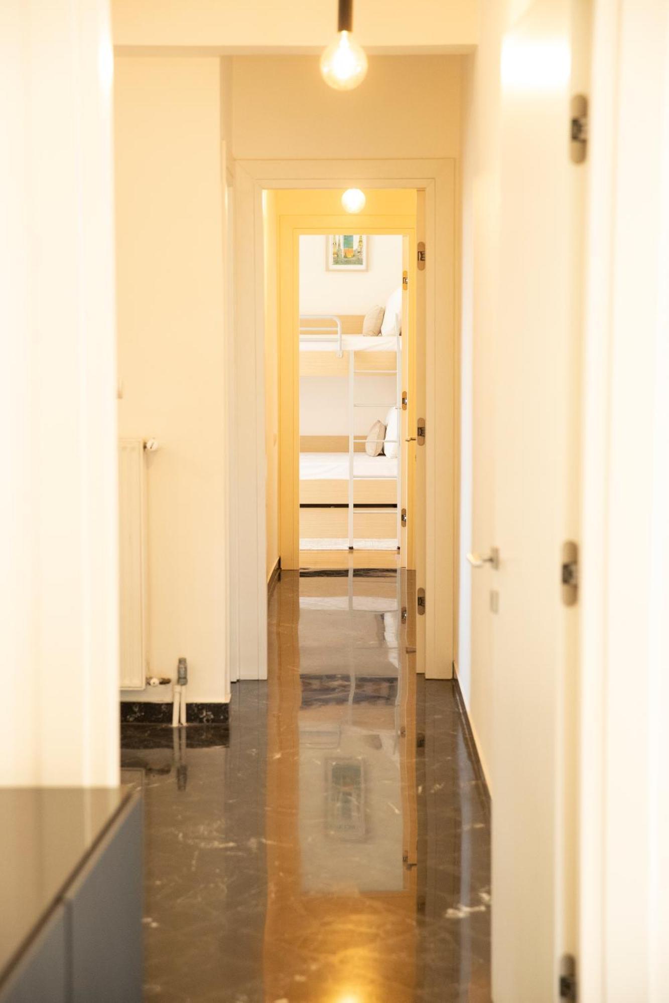 Spacious Glyfada Golf 4Br -Near Beach + Shops Athen Exterior foto
