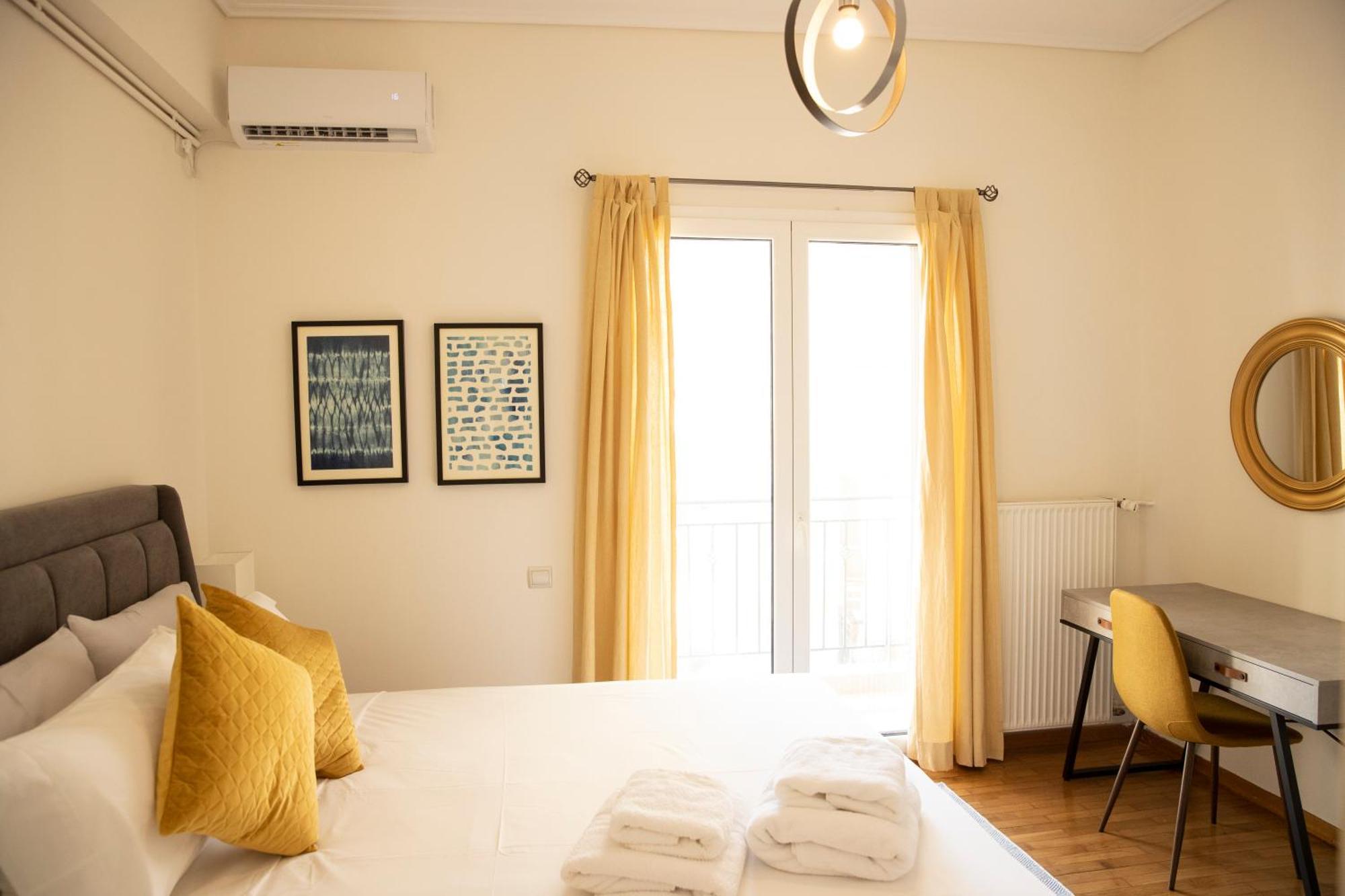 Spacious Glyfada Golf 4Br -Near Beach + Shops Athen Exterior foto